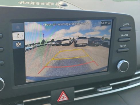 New 2026 Hyundai Elantra Hybrid FWD image 12