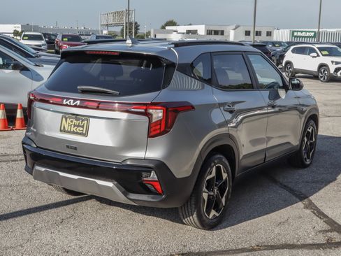 Used 2025 Kia Seltos S FWD image 4