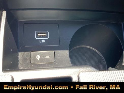 Used 2023 Hyundai Santa Fe Limited w/ Cargo Package image 10