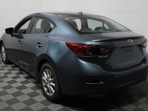 Used 2015 MAZDA MAZDA3 i Touring w/ Technology Package image 5