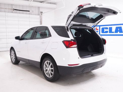 Used 2024 Chevrolet Equinox LS w/ Driver Confidence II Package FWD image 32