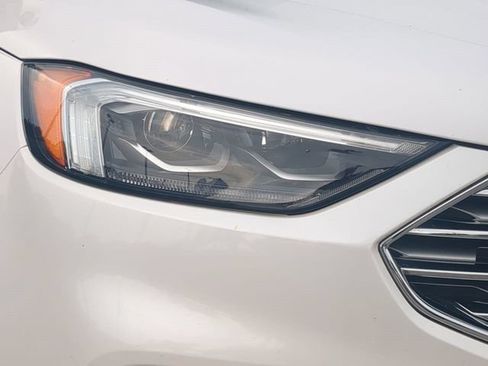 Certified 2019 Ford Edge Titanium w/ Equipment Group 301A FWD image 10