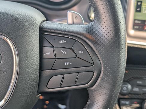 Used 2022 Dodge Challenger R/T Scat Pack RWD image 27