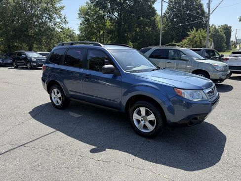 Used 2012 Subaru Forester 2.5X w/ Alloy Wheel Pkg AWD/4WD image 4