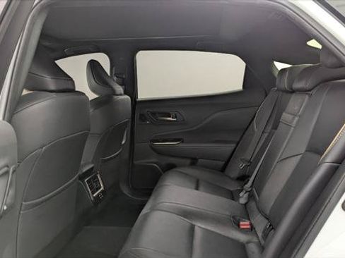 Used 2024 Toyota Crown Platinum AWD/4WD image 17