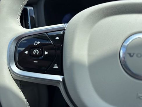New 2026 Volvo XC60 T8 Ultra w/ Protection Package Premier AWD/4WD image 19
