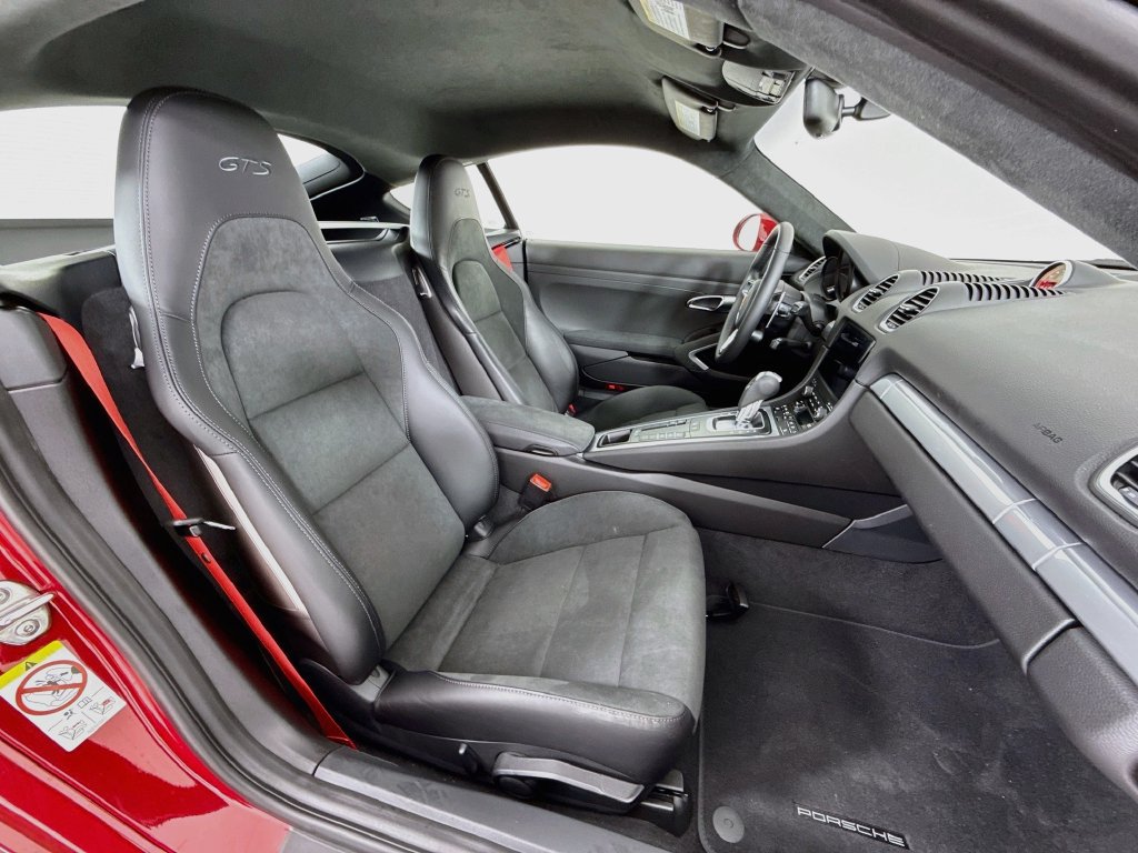 Certified 2025 Porsche 718 Cayman GTS RWD image 28