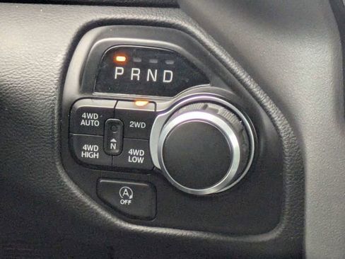 Used 2023 RAM 1500 Big Horn AWD/4WD image 18