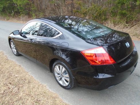 Used 2010 Honda Accord EX-L image 7