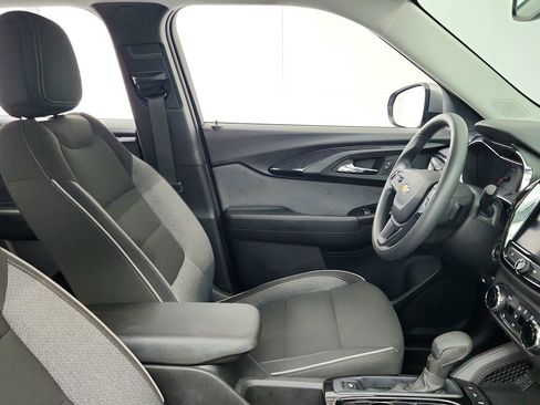 Used 2023 Chevrolet TrailBlazer LT w/ Convenience Package AWD/4WD image 29