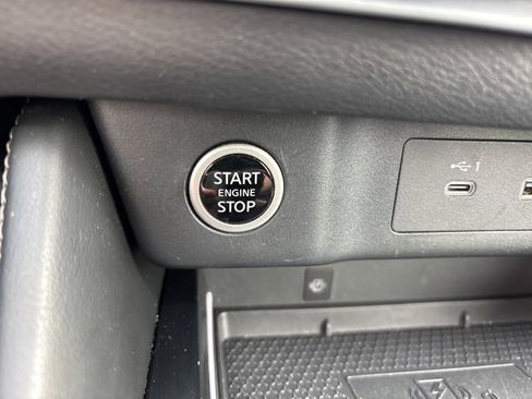 Used 2023 Nissan Rogue Platinum w/ Platinum Premium Package image 10