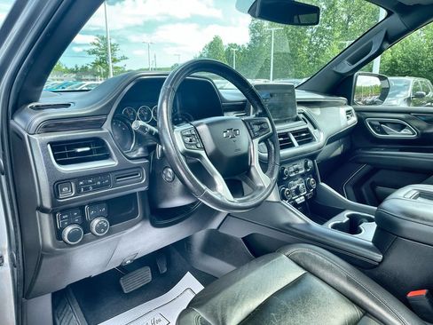 Used 2021 Chevrolet Tahoe Z71 w/ Luxury Package AWD/4WD image 10