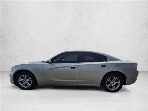 Used 2019 Dodge Charger SXT w/ Driver Confidence Group RWD image 8