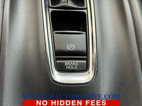 Used 2018 Honda HR-V LX image 35