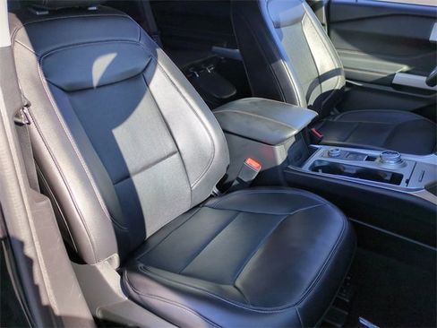 Used 2023 Ford Explorer Limited w/ Equipment Group 301A image 25