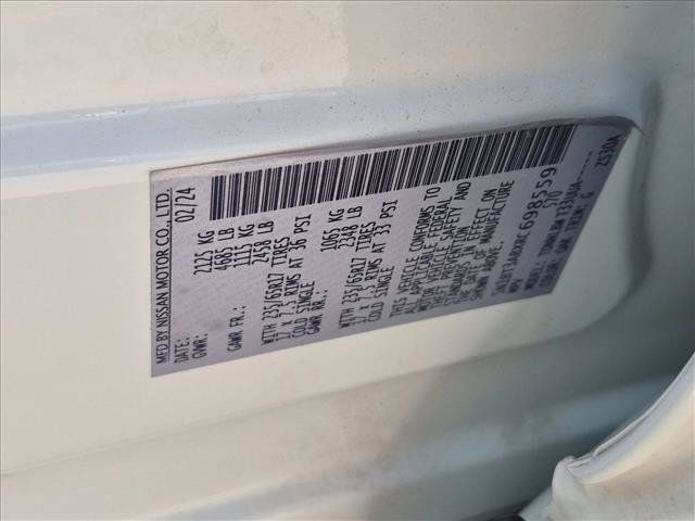 Used 2024 Nissan Rogue S AWD/4WD image 24