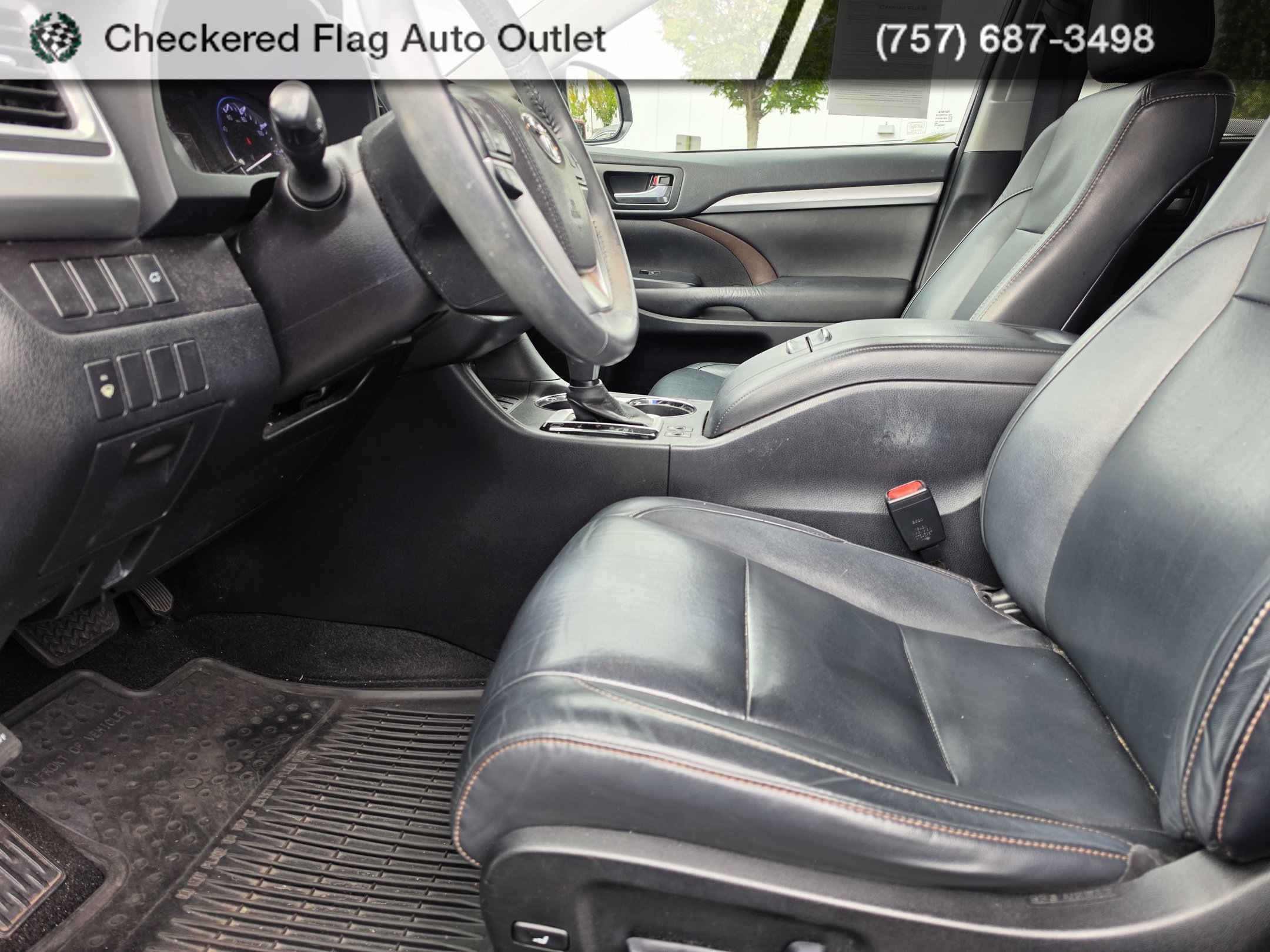 Used 2015 Toyota Highlander XLE AWD/4WD image 8