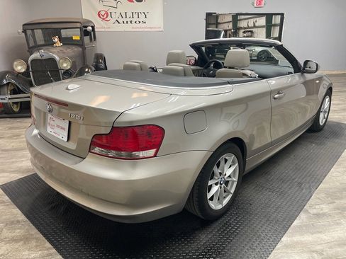 Used 2010 BMW 128i Convertible image 10