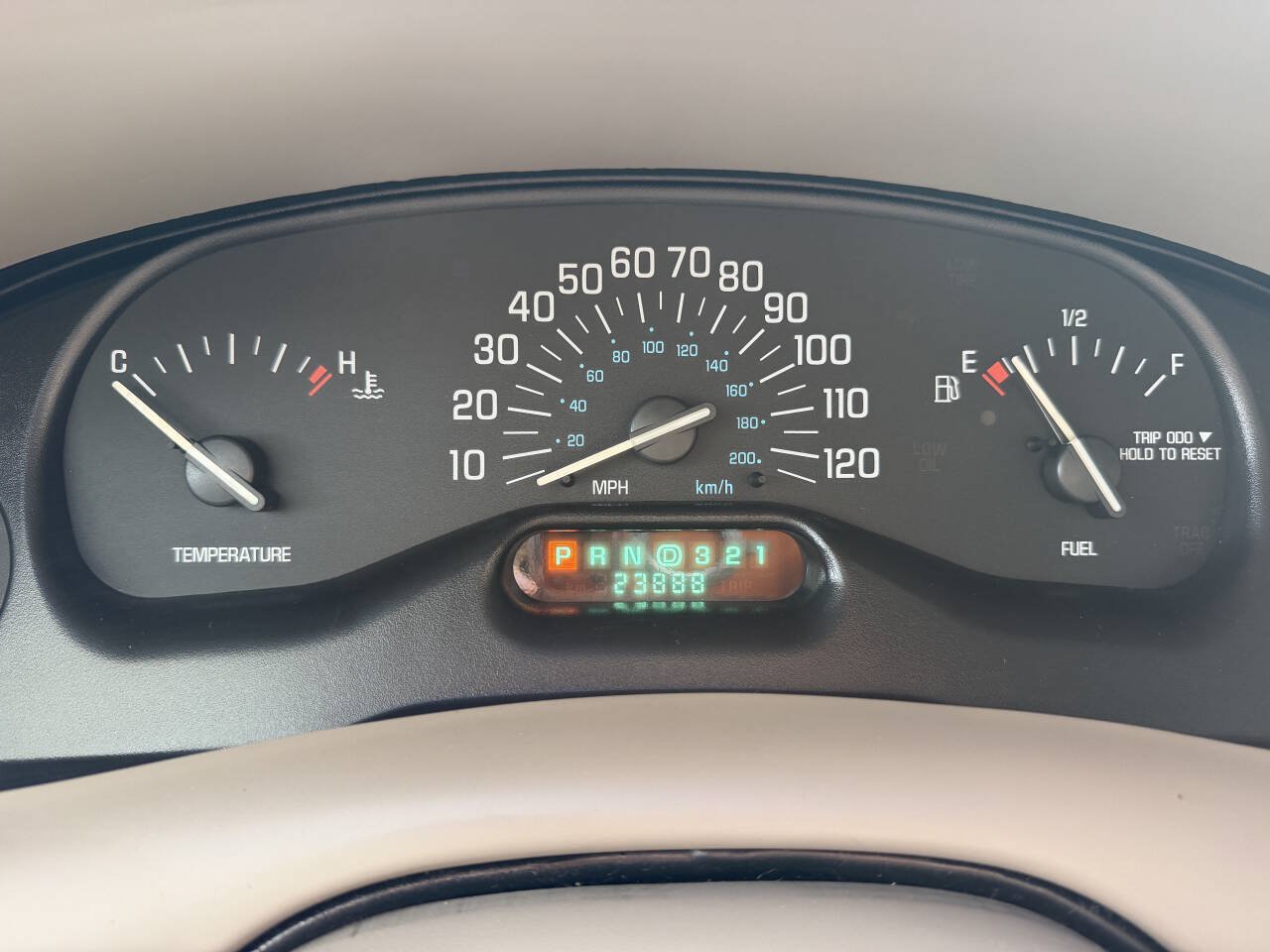 Used 2003 Buick Century Custom FWD image 18