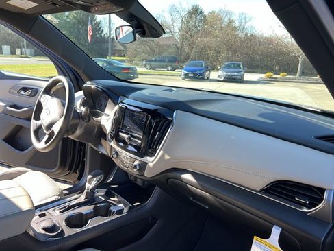Used 2023 Chevrolet Traverse LS w/ Safety Package FWD image 29