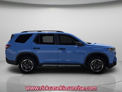 Used 2024 Honda Pilot TrailSport image 4