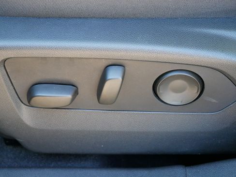 Used 2021 Buick Envision Essence w/ Technology Package I image 18