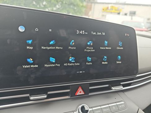 Used 2023 Hyundai Elantra SEL w/ Convenience Package FWD image 22