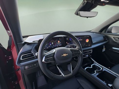 New 2026 Chevrolet Traverse LT image 10