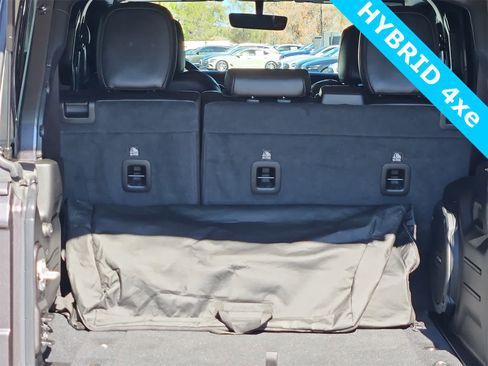 Used 2022 Jeep Wrangler Unlimited Rubicon 4xe image 24
