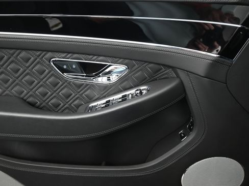 Used 2020 Bentley Continental GT image 14