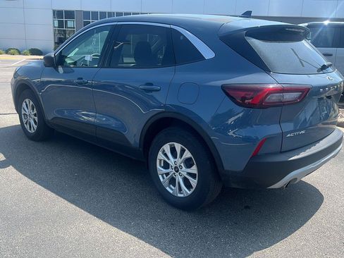 Used 2024 Ford Escape Active AWD/4WD image 8
