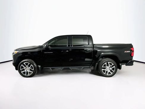 Used 2024 Chevrolet Colorado Z71 w/ Z71 Convenience Package 2 AWD/4WD image 3