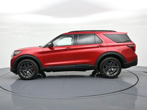 New 2026 Ford Explorer ST-Line image 9