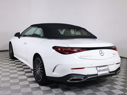 Used 2025 Mercedes-Benz CLE 450 4MATIC Cabriolet image 17