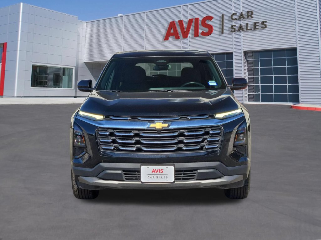 Used 2026 Chevrolet Equinox LT AWD/4WD image 2