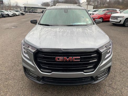 Certified 2023 GMC Terrain SLE w/ Driver Convenience Package image 10
