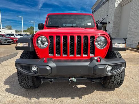 Used 2022 Jeep Gladiator Rubicon w/ Cold Weather Group AWD/4WD image 2