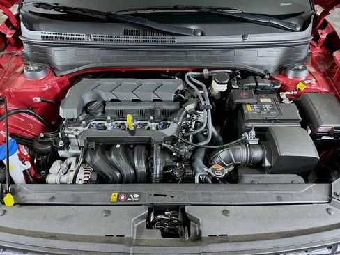 New 2025 Hyundai Venue SEL image 28