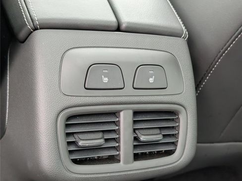 Used 2023 Buick Envision Avenir AWD/4WD image 17