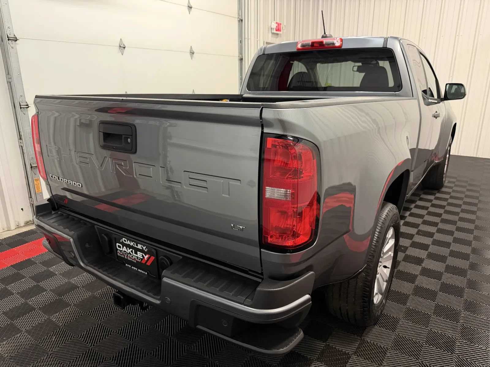 Used 2022 Chevrolet Colorado LT w/ Fleet Safety Package RWD image 17