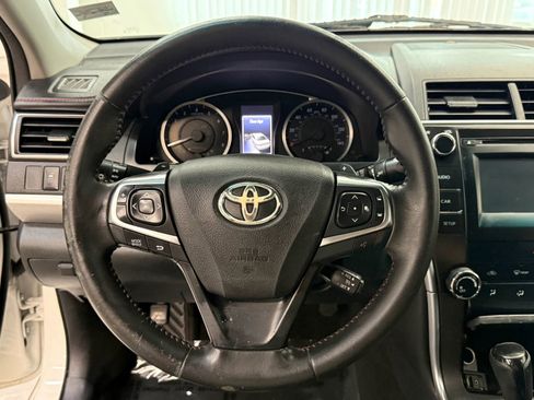 Used 2017 Toyota Camry SE image 30