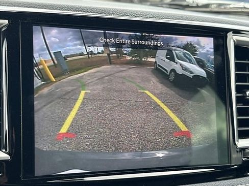 Used 2023 Chrysler Pacifica Touring-L w/ S Appearance Package image 28