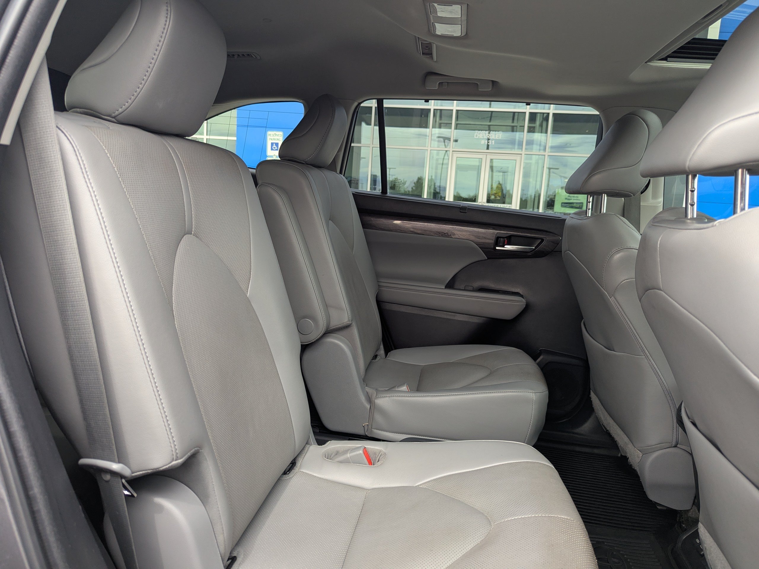 Used 2023 Toyota Highlander Limited AWD/4WD image 38