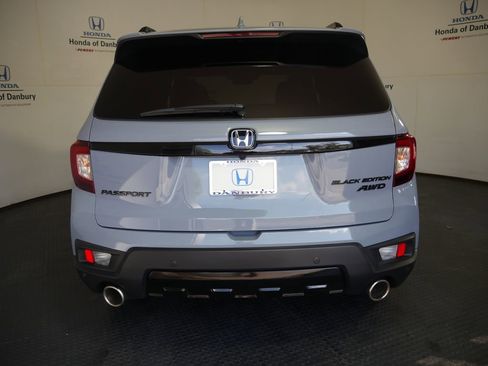 Used 2025 Honda Passport Black Edition image 9