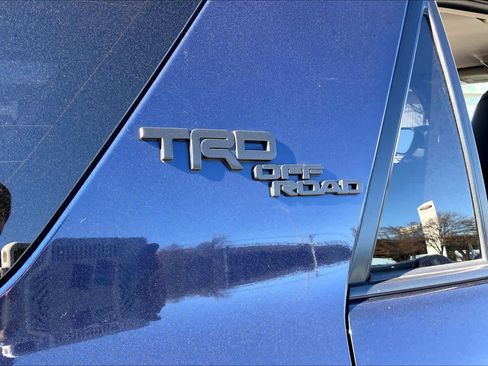 Used 2022 Toyota 4Runner TRD Off-Road Premium image 9