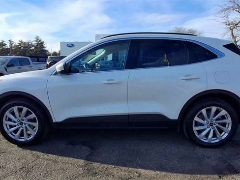 Certified 2022 Ford Escape Titanium w/ Titanium Elite Package image 5