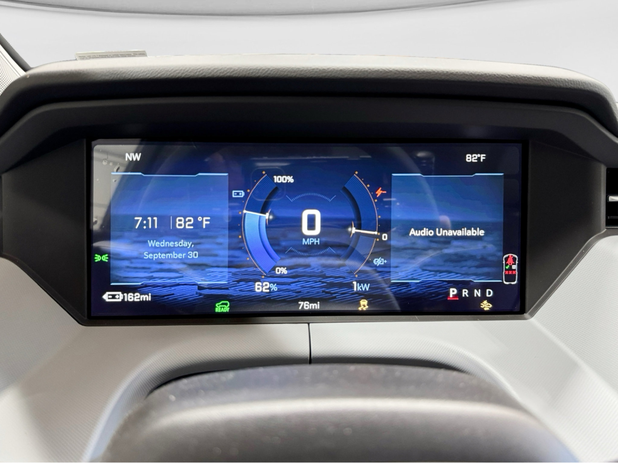 Used 2027 Chevrolet Bolt RS FWD image 10