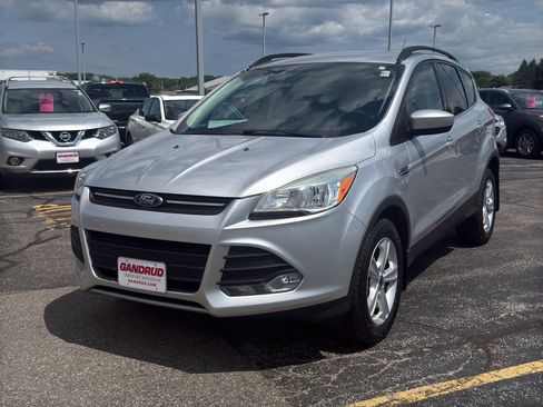 Used 2014 Ford Escape SE w/ Equipment Group 201A FWD image 2
