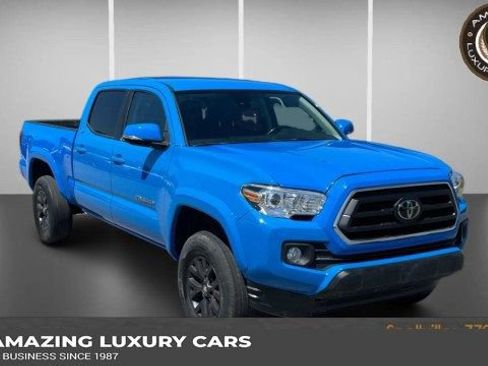 Used 2021 Toyota Tacoma SR5 w/ Technology Package AWD/4WD image 1