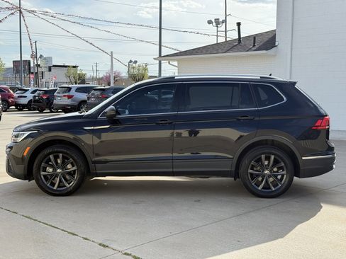 Used 2022 Volkswagen Tiguan SE image 4